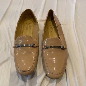 Naturalizer Tan Patent Leather Loafer, size 6.5